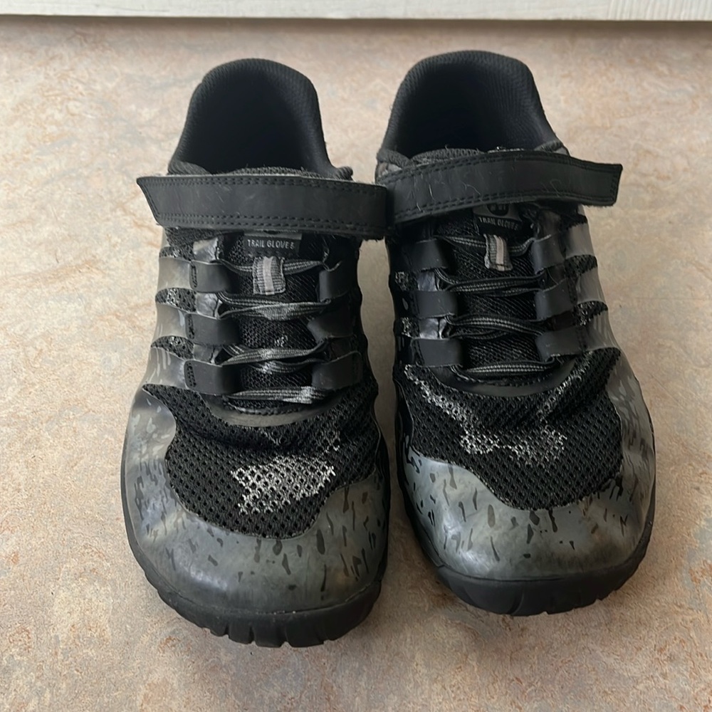 Merrel trail glove shoes.